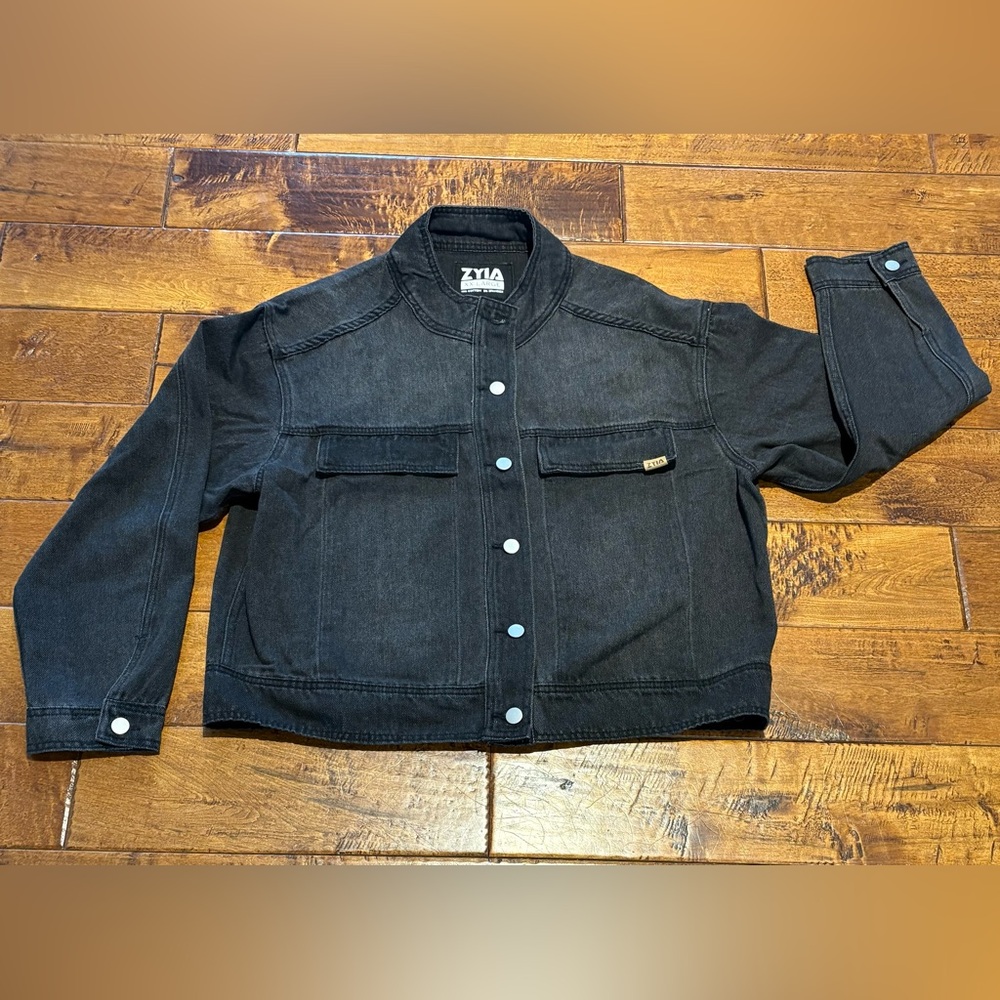 Zyia Black Crossroads Denim Jacket - Size XXL EUC